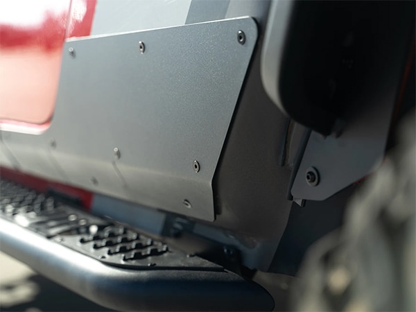 DV8 OFFROAD 正規品】ロックスキン サイドシルガード サイドシルカバー