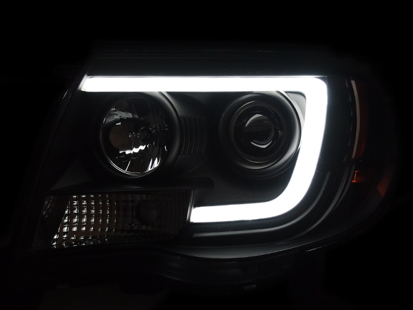 05-11y トヨタ タコマ プロジェクター ヘッドライト ヘッドランプ