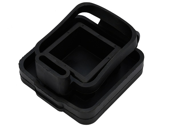 GM純正 ヒッチカバー 2インチ角 23436947 Cadillacクレストロゴ入 ヒッチレシーバー ヒッチメンバー ヒッチキャップ キャデラック 汎用 エスカレード SRX XT4 XT5 XT6 他