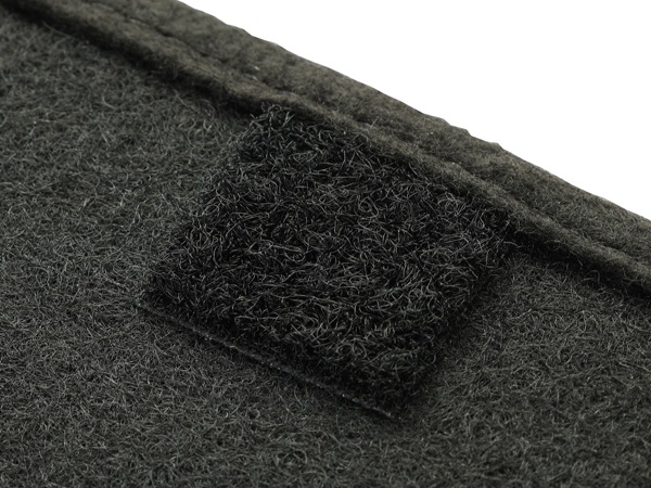 【Shevron 正規品】専用設計 ダッシュマット オリジナル ブラック ジープ JL ラングラー | JT グラディエーター 右ハンドル車用 シェブロン