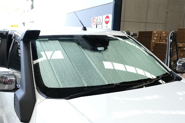 ダイハツ タント / カスタム ファンクロス 用 クイック メッシュ サンシェード INTEC 車両１台分（９枚セット）折りたたみ 可能 マグネット式  : INTECオンラインショップ - 通販 - Yahoo!ショッピング Intro Tech IN 28 カスタムフィット フロントガラスサンシェード Infiniti G25モデル用 シルバー Int 並行輸入品