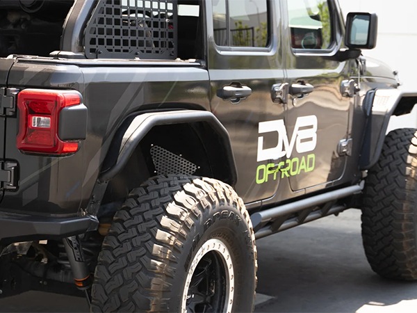 【DV8 OFFROAD 正規品】FS-15シリーズ ロックスライダー サイドステップ SRJL-07 1台分 左右セット DV8ロゴ入 スチール製 ブラックパウダーコート仕上げ ジープ JL ラングラー 4ドア車用
