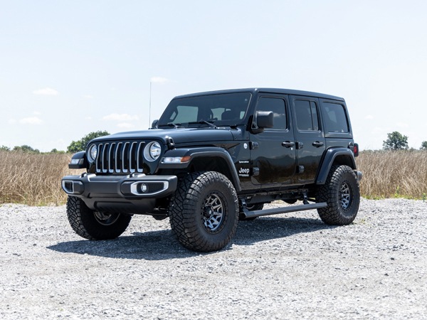 【ROUGH COUNTRY 正規品】ジープ JEEP 24y- JL ラングラー スポーツ サハラ 右ハンドル 左ハンドル 対応 リフトアップキット 2.5インチアップ 79330 コイルスプリング ショックアブソーバー 交換パーツ一式 ラフカントリー