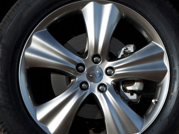 INFINITI純正 ホイールセンターキャップ 4個セット シルバー 54mm