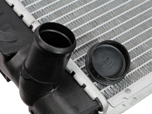 【APDI 正規品】キャデラック 04-09y SRX 3.6L 4.6L 05-10y STS 4.6L ラジエター ラジエーター 8012733 冷却 コア クーリング クーラント 互換品番GM#19129969/88957419/ACDELCO#21508/21658