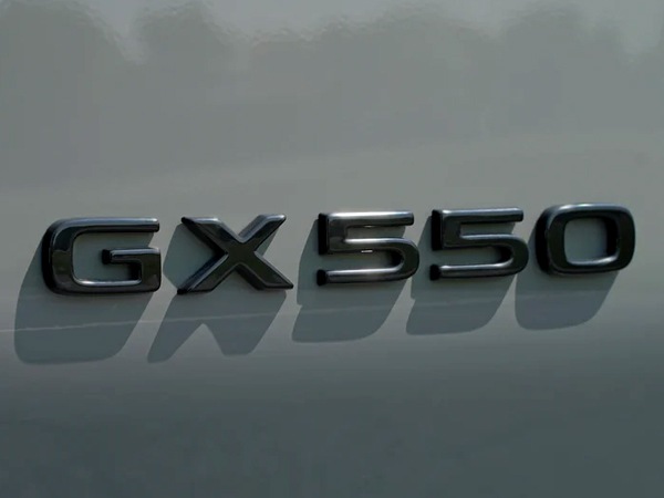 USレクサス純正 LEXUS GX550 令和6年6月-現行 リアエンブレム リアゲート ゲートエンブレム トランク ピアノブラック 両面テープ オーバーレイ 純正に貼り付け