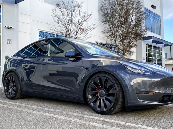 【UNPLUGGED PERFORMANCE  正規品】テスラ モデルY ロングレンジAWD YL3Y デュアルモーター AWD デュアルレートライナー 2インチ ローダウン スプリング キット ロワリング 車高ダウン