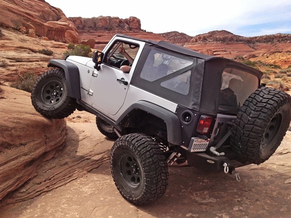【Smittybilt 正規品】ジープ JEEP 10-18y JK ラングラー 2ドア用 後期 OEM交換用 ソフトトップ 幌 スモークウィンドウ付 ブラックダイアモンド 9075235 スミッティビルト