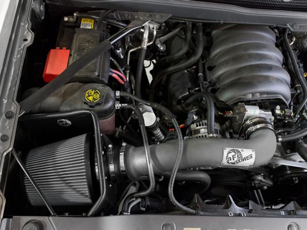 【aFe Power 正規品】15-20y シボレー タホ サバーバン 15-20y GMC ユーコン ユーコンXL 15-20y キャデラック エスカレード エスカレードESV V8 6.2L 5.3L Magnum FORCE Stage-2 Matte Gray コールドエアインテーク エアフィルター Pro DRY S フィルター(乾式) 51-12332-GR