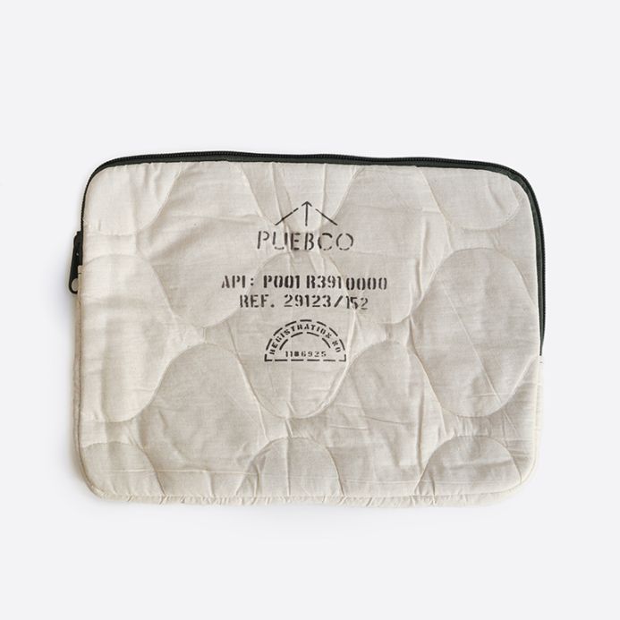 PUEBCO プエブコ｜QUILTED LAPTOP CASE / 15