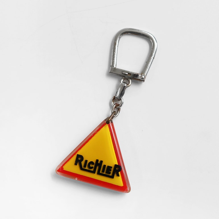 VINTAGE｜BOURBON キーホルダー【TUDOR】 通販｜DUPON35