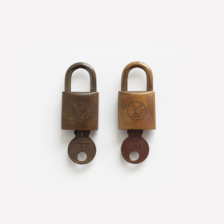 VINTAGE｜【OLD TYPE】LOUIS VUITTON PADLOCK