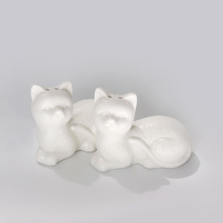 PUEBCO プエブコ｜CERAMIC SALT & PEPPER SHAKER SET / Cat