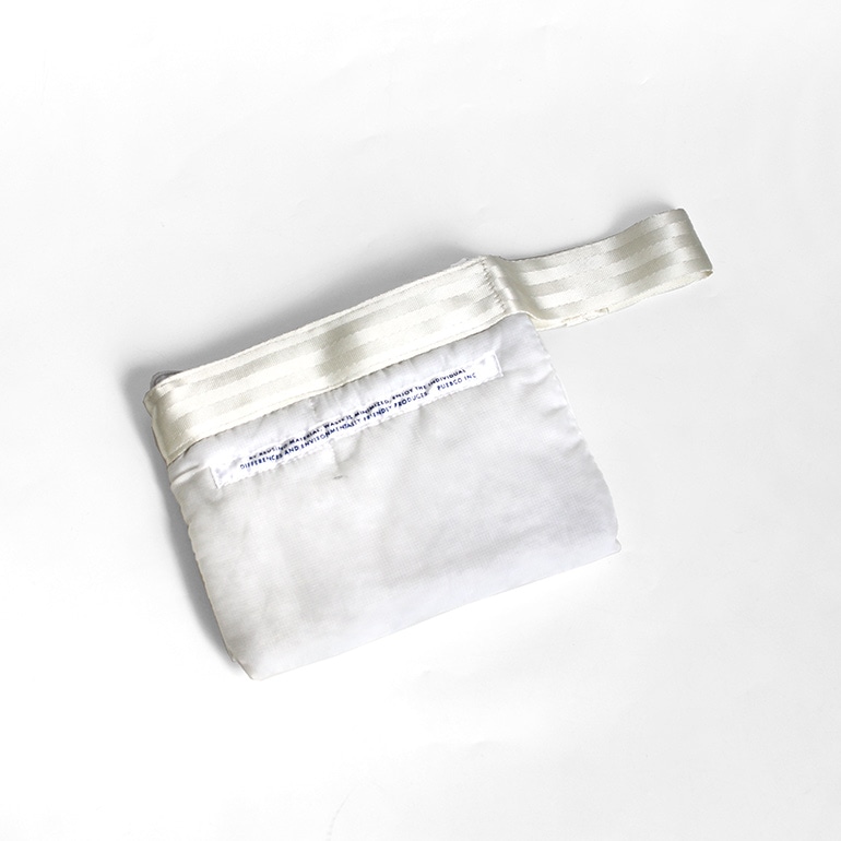PUEBCO プエブコ｜WHITE QUILTED SNOW JACKET POUCH