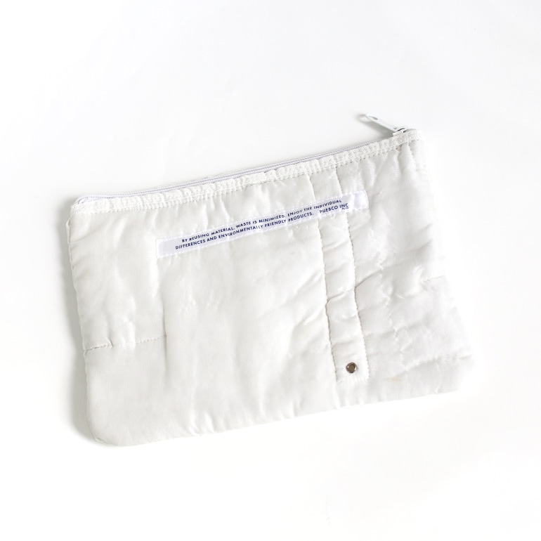 PUEBCO プエブコ｜WHITE QUILTED SNOW JACKET LAPTOP CASE/13