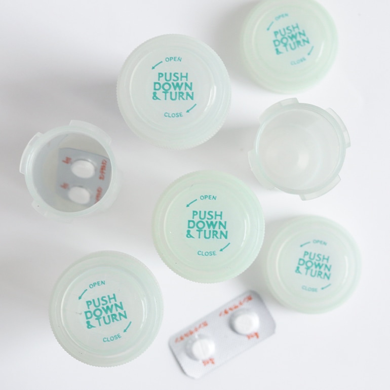 MEDICAL CASE / GLOW IN THE DARK ピルケース【S】