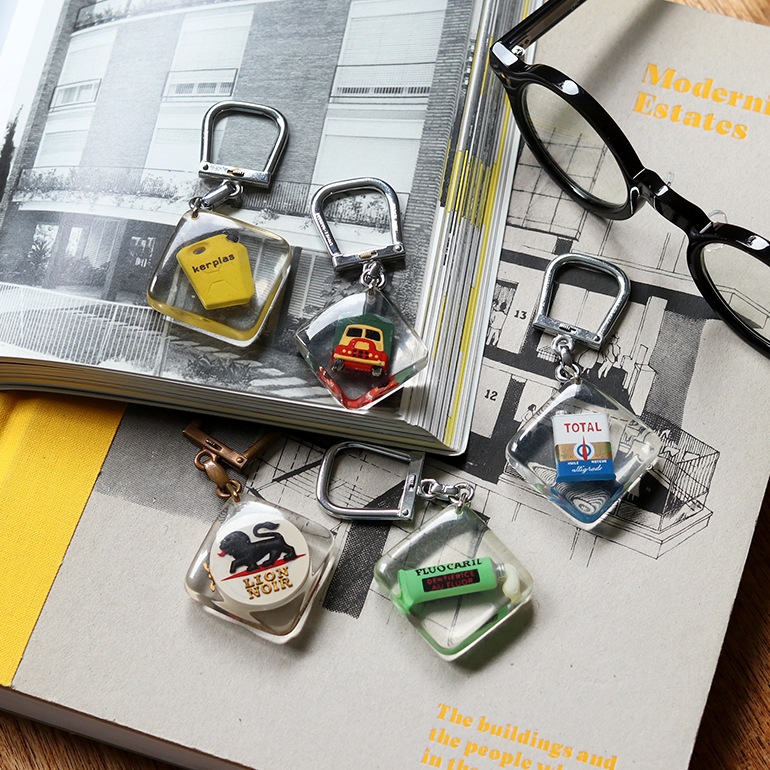 VINTAGE｜BOURBON キーホルダー【UNIC】