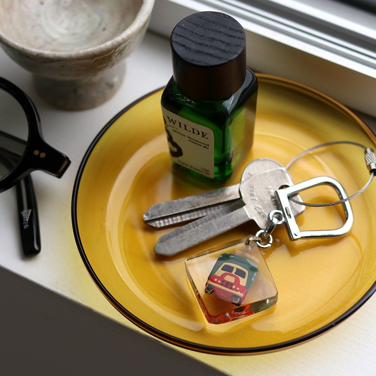 VINTAGE｜BOURBON キーホルダー【UNIC】