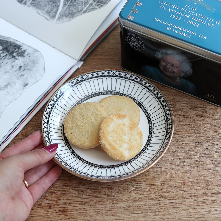 VINTAGE｜デッドストック WEDGWOOD COLONNADE BLACK ソーサー