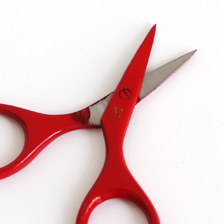 MERCHANT&MILLS マーチャン&ミルズ｜RED BABY BOW SCISSORS 糸切りばさ
