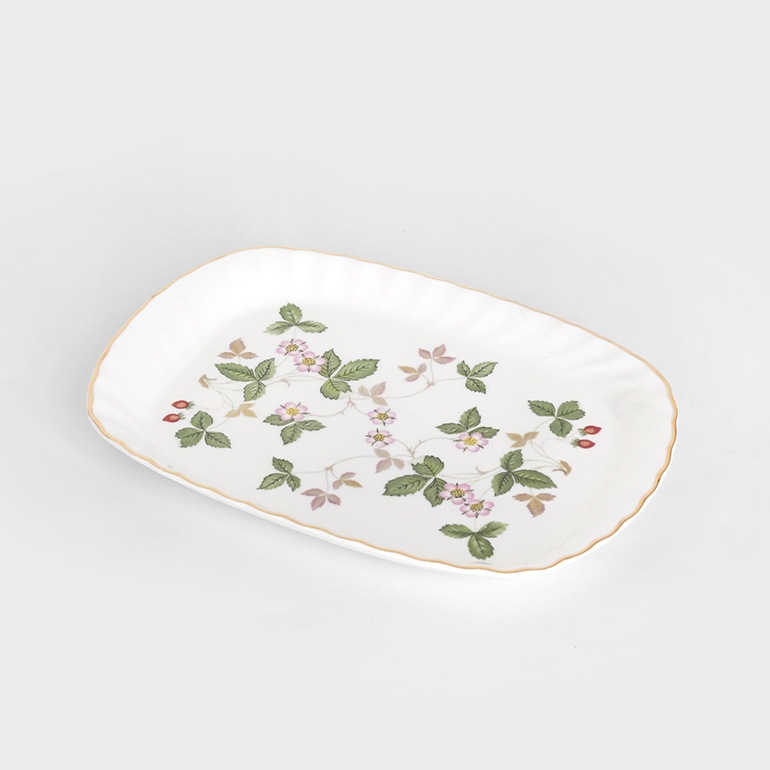 VINTAGE｜WEDGWOOD WILD STRAWBERRY スクエアトレイ