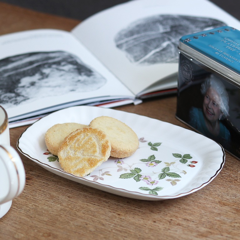 VINTAGE｜WEDGEWOOD WILD STRAWBERRY スクエアトレイ 通販｜DUPON35