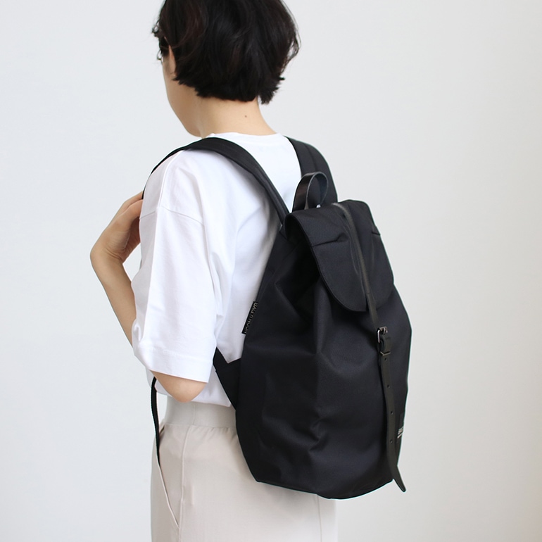 バッグンナウン bag'n'noun NAPSAC 'BLACK 黒リュック軽量