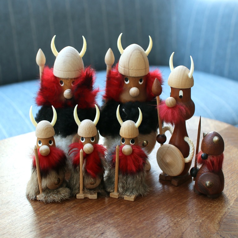 VINTAGE｜DANISH WOODEN VIKING #19