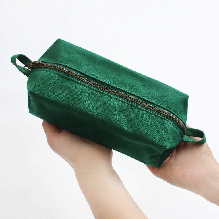 ateliers PENELOPE アトリエペネロープ｜エアポーチ　ライトグレー