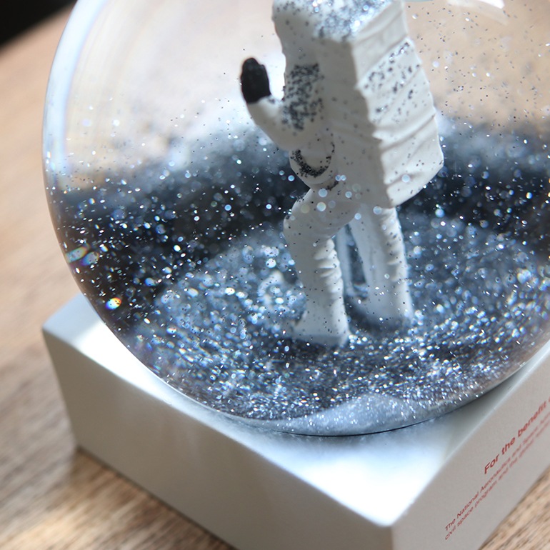 DETAIL ディテール｜NASA Snow Globe