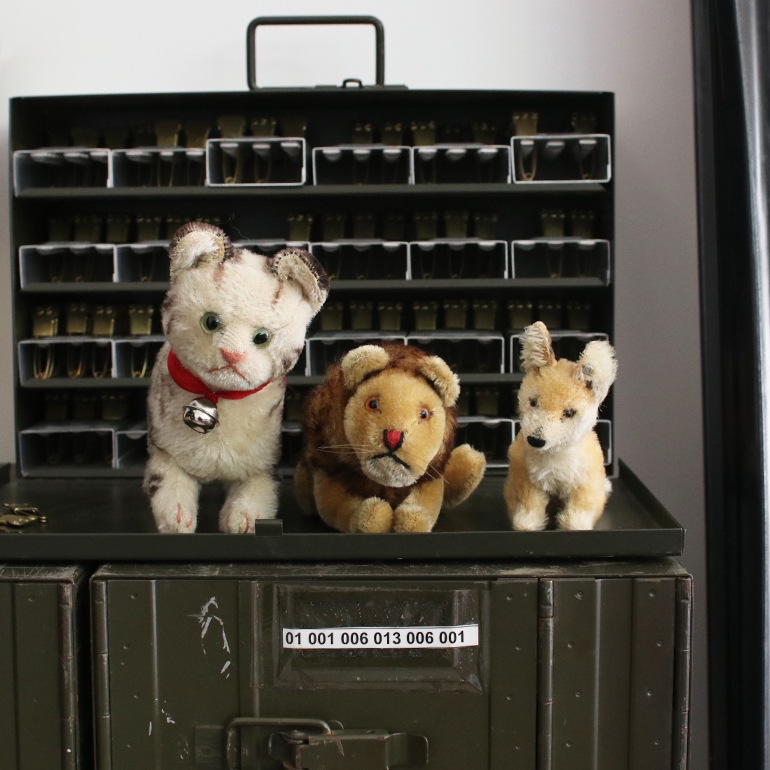 VINTAGE｜Steiff Lion