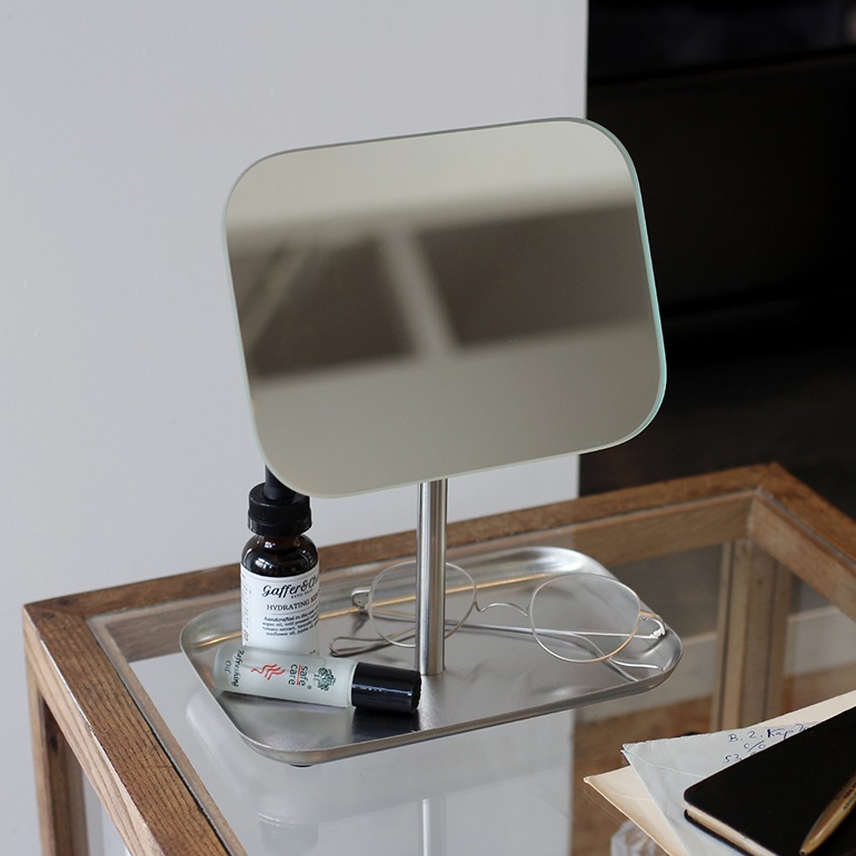 RECTANGLE MIRROR WITH TRAY W18
