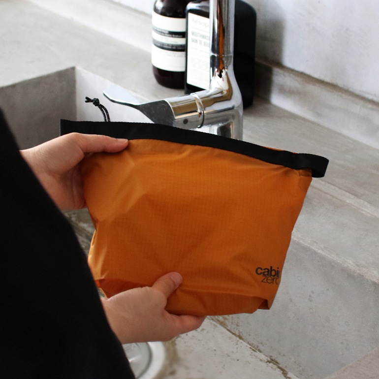 cabin zero キャビンゼロ｜ULTRALIGHT WASH POUCH 3.5L　ABSOLUTE BLACK