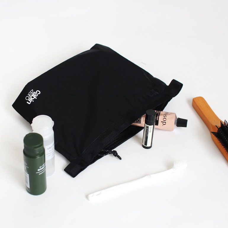 cabin zero キャビンゼロ｜ULTRALIGHT WASH POUCH 3.5L　ABSOLUTE BLACK