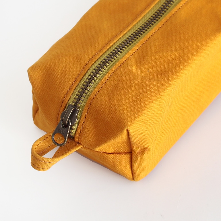 ateliers PENELOPE アトリエペネロープ｜エアポーチ　マスタード