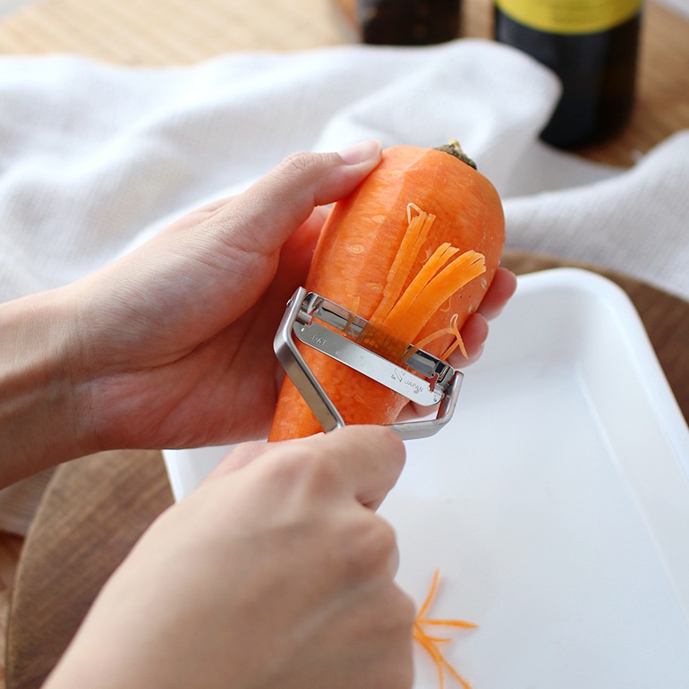 ヨシタ手工業デザイン室 ヨシタシュコウギョウデザインシツ｜細千切りピーラー