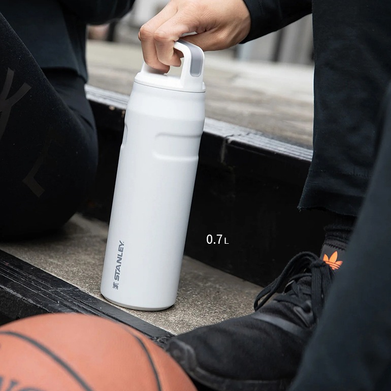 STANLEY スタンレー｜エアロライト真空ボトル 0.7L