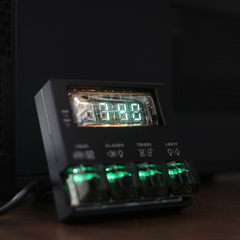 DETAIL ディテール｜LGL Studio VFD Desk Clock