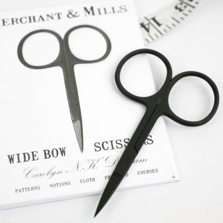 MERCHANT&MILLS マーチャン&ミルズ｜WIDE BOW BLACK SCISSORS　糸切りばさみ（黒）