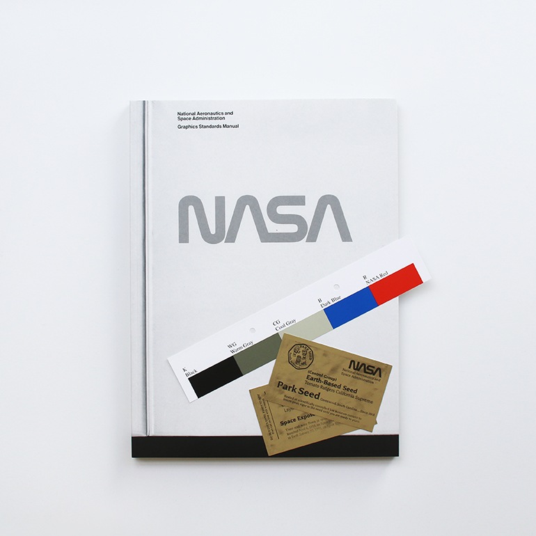 NASA, DANNE & BLACKBURN’S GRAPHICS STANDARDS MANUAL(REPRINTED EDITION)