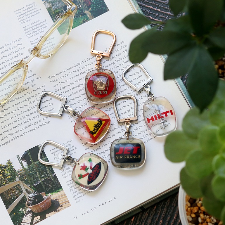 VINTAGE｜BOURBON キーホルダー【HILTI】