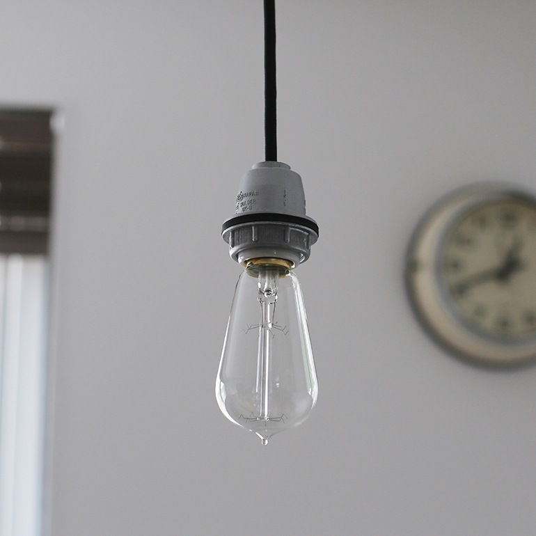 PACIFIC FURNITURE SERVICE パシフィックファニチャーサービス｜SOCKET&CORD ブラック(1m) 口金E26