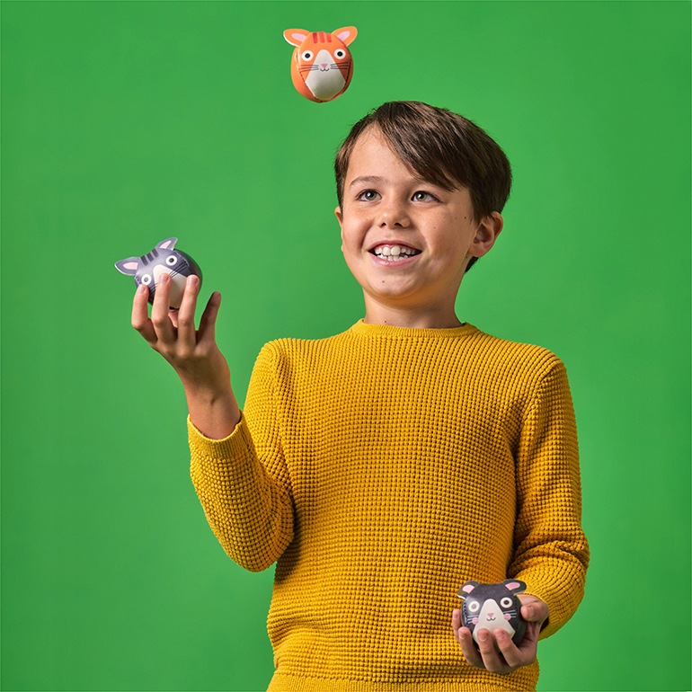 【取扱い終了/セール】KIKKERLAND キッカーランド｜KIDOKI Three Cats Juggling Balls (お手玉)