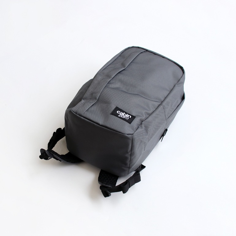 cabin zero キャビンゼロ｜CLASSIC Flight Backpack 12L　ORIGINAL GREY