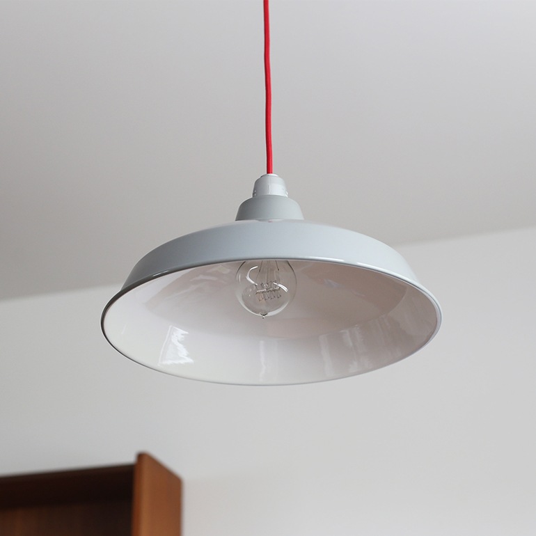 PACIFIC FURNITURE SERVICE パシフィックファニチャーサービス｜SOCKET&CORD レッド(1m) 口金E26