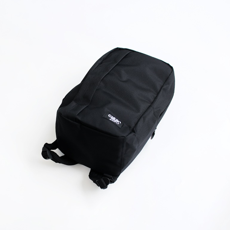 cabin zero キャビンゼロ｜CLASSIC Flight Backpack 12L ABSOLUTE