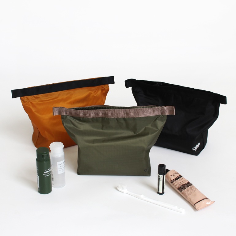 cabin zero キャビンゼロ｜ULTRALIGHT WASH POUCH 3.5L　GEORGIAN KHAKI