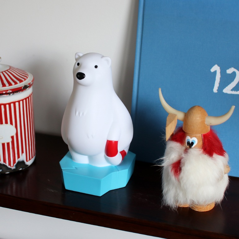 カラーチェンジング LEDナイトランプ POLAR BEAR