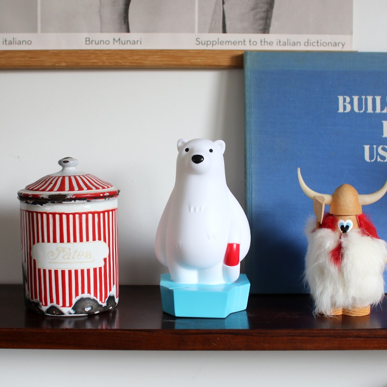 カラーチェンジング LEDナイトランプ POLAR BEAR