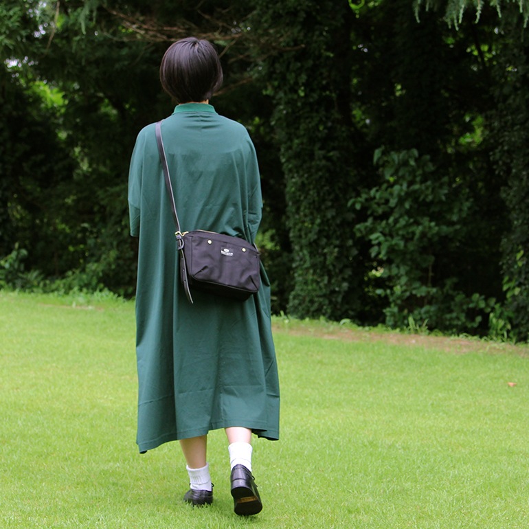BAGnNOUN バッグンナウン｜POCHETTE Q/C【全4色】